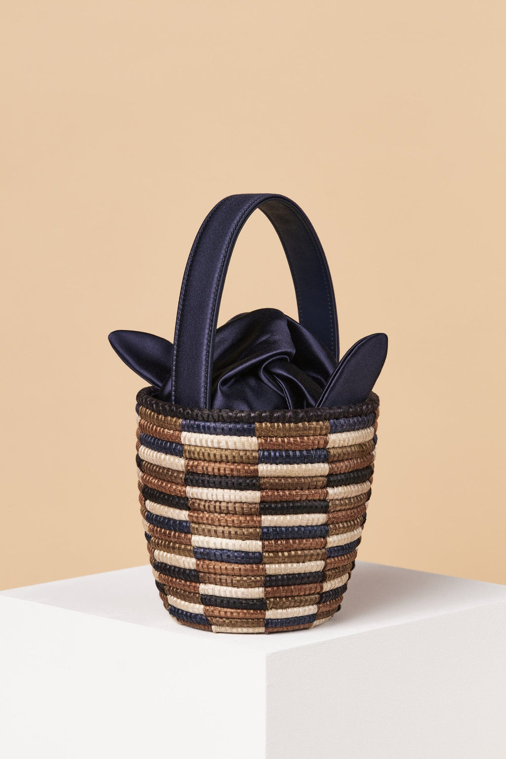 Navy Checkerboard Knot Party Pail – Cesta Collective